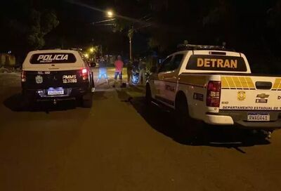 Viaturas da polícia e agentes abordando suspeitos. Foto: Divulgação/PMMS