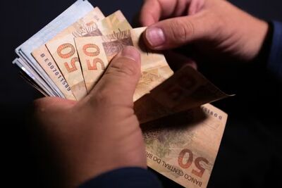 'Dinheiro esquecido': quase 1 milhão de pessoas têm mais de R$ 1 mil para receber.