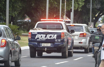 Entregas serão divididas entre 60 caminhonetes 4x4 com compartimento para detidos e outras 17 para treinamento 