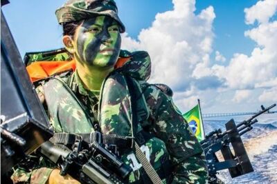 Mulheres poderão se alistar para o serviço militar em 2025.