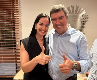 Vereadora Adriana Nabhan e o governador Eduardo Riedel, no MS ATIVO. Foto: Divulgação