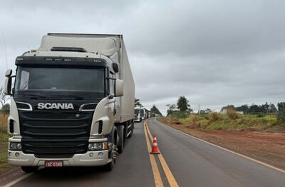 Algumas regiões da rodovia estão funcionando em sistema pare-e-siga - FOTO: WhatsApp / Correio do Estado 