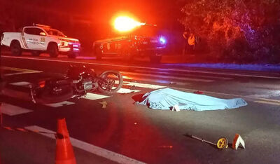 Acidente foi registrado no km-728 da BR-163, em Coxim. (Foto: Sidney Assis)