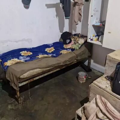 Quarto com falta de infraestrutura e organização mínima para os trabalhadores da fazenda. Foto: Divulgação/PCMS