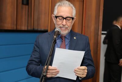 Deputado Antonio Vaz apresentou o projeto urante a sessão ordinária da ALEMS. Foto: Luciana Nassar