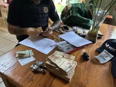 Dinheiro apreendido durante cumprimento de mandados da Operação Vila do Conde. Foto: Divulgação