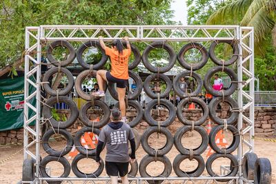 Coxim Extreme reúne mais de 150 atletas em corrida de obstáculos. Foto: Divulgação 
