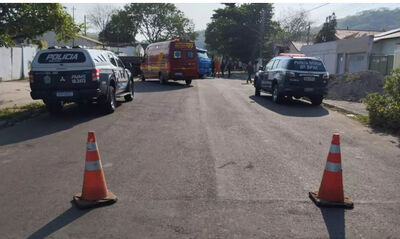 A área do atropelamento foi isolada (Imagem: Divulgação/Corpo de Bombeiros)