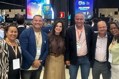 Vice-governador de MS, Barbosinha com Lúcia da AAVC, Maurício Helpis, deputada estadual Mara Caseiro, Jefferson Aislan e Simone Gomes. Foto: Divulgação 