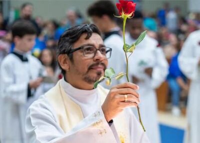 Alesxandro era pároco em Douradina e sumiu na noite de sexta-feira. Foto: Rede social