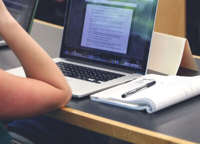 Essa é a primeira vez que a IA aparece como o principal risco empresarial apontado pelos executivos brasileiros. - Divulgação 