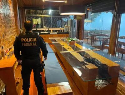Agente da PF em operação contra grupo criminoso suspeito de movimentar R$ 70 milhões. Foto: Divulgação