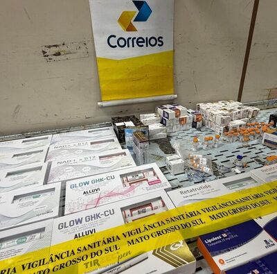 Emagrecedores, anabolizantes e peptídeos apreendidos pela Vigilância Sanitária nos Correios, em Campo Grande. Foto: Vigilância Sanitária/Divulgação