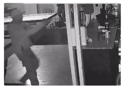 Momento em que ocorreu o crime (reprodução)