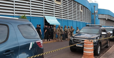 Operação teve como alvo policiais envolvidos com grupo criminoso. (Madu Livramento, Midiamax)