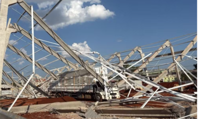 Estrutura que desabou em obra no Aero Rancho.  Foto: Diogo Nolasco.