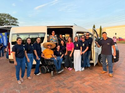 Sonora entrega nova van para fortalecer o transporte de pacientes da Saúde. Foto: Divulgação ass. com. PMS 