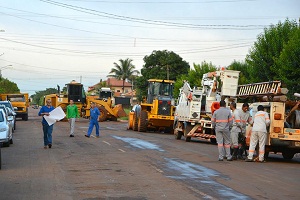 Mutirão de limpeza em São Gabriel do Oeste