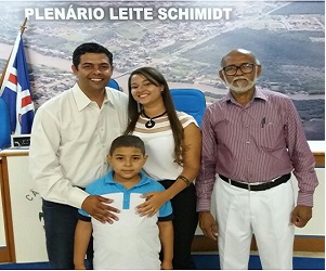 Paulo Monteiro agora presidente do sindicato com sua esposa, filho e pai