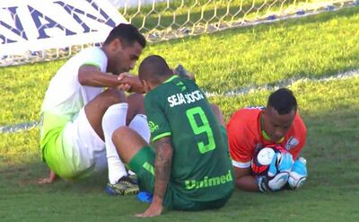 O goleiro de Coxim, Rodolfo Fagundes