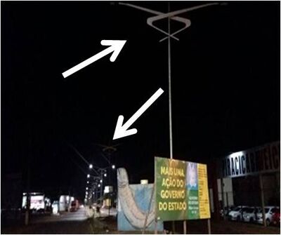 Dois postes com luz de LED da Av. Virginia Ferreira junto a BR 163 não funcionam