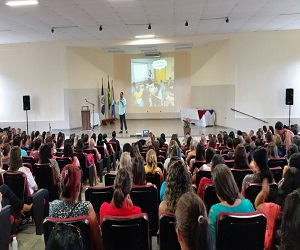 Auditório da UEMS lotado