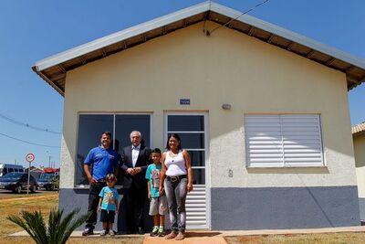 São José do Rio Preto (SP) - Presidente Michel Temer durante cerimônia de entrega de 1.300 unidades habitacionais do Parque Residencial da Solidariedade do Programa Minha Casa Minha Vida