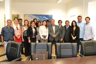 A agenda foi acompanhada pela prefeita Patrícia Denerusson Nelli (Dra. Patrícia); vice-prefeito Genésio Neto; vereadores Juliana Mudolon, Miriam Krenczynski, Ricardo Ribeiro e José Moreira dos Santos; secretários Ivone Nabhan Pelegrinelli (Governo), Edine