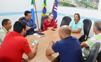 Reunião preliminar na Câmara Municipal