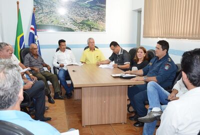 Durante a reunião, o Tenente-Coronel apresentou o plano de trabalho estratégico do 5º BPM para o ano de 2017