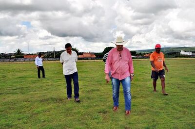 Durante a visita, o prefeito esteve acompanhado pelo secretário de Finanças, Olavo Castro; e o presidente da Câmara Municipal de Rio Verde de MT-MS, Anivaldo Moraes