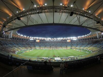 Clássico no novo Maracanã: 3 vitórias do Flamengo, 2 do Botafogo e 3 empates