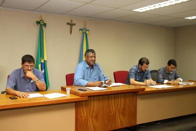 O debate, realizado no Plenarinho Nelito Câmara, também contou com a presença do deputado Pedro Kemp (PT), presidente da Comissão Permanente de Educação, Cultura, Desporto, Ciência e Tecnologia.