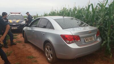 Veículo foi roubado na cidade de Rio Verde de MT e provavelmente seguiria para o Paraguai.