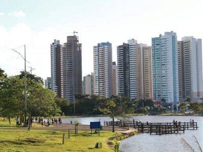 Tarde de domingo no Parque das Nações Indígenas; infraestrutura urbana é um dos destaques de Campo Grande