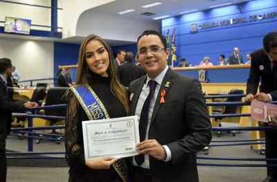 Miss Isabela Barreto e Vereador Odilon de Oliveira (PDT)