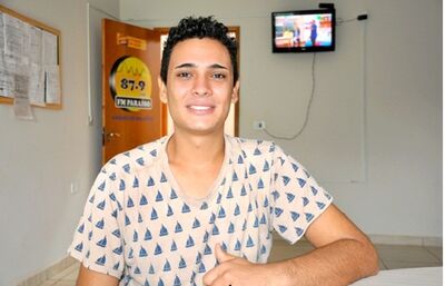 O jovem Marcos Garcez esteve na redação Brito News e na FM Paraíso, onde apresentou seu projeto ao jornalista Fernando de Brito/