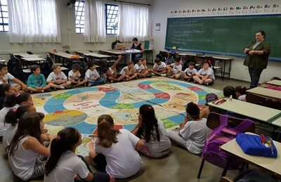 Crianças de escola de Minaçu participam de projeto de Furnas