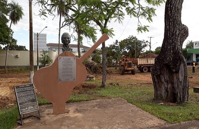 Praça do Pé-de-Cedro
