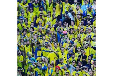 Torcida da Suécia comemora vitória e classificação para as quartas
