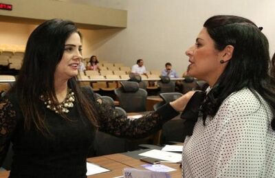 Deputada Mara Caseiro (PSDB) e a subsecretária de Políticas Públicas das Mulheres, Luciana Azambuja