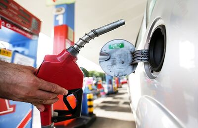 Nesta semana, a gasolina foi vendida em média no Brasil a R$ 4,65 por litro