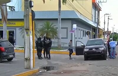 Polícia trocou tiros com os bandidos e impediu o ataque; 12 pessoas morreram no Ceará — Foto: GloboNews/ Reprodução Polícia trocou tiros com os bandidos e impediu o ataque; 12 pessoas morreram no Ceará
