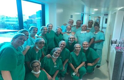 Equipe com 36 profissionais foi necessária para o parto de quíntuplos