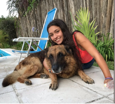Imagens de Laru Sanson, a argentina que foi mordida por um cachorro na casa de um amigo