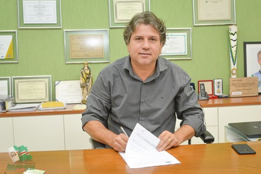 Prefeito de Bataguassu, Pedro Arlei Caravina. 