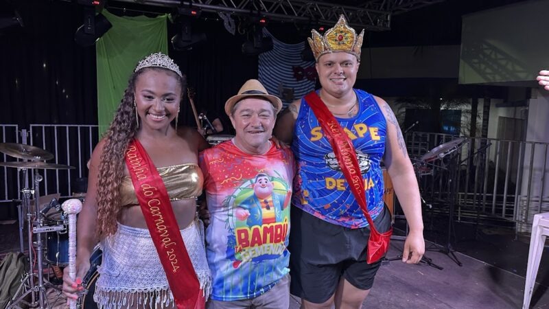Rainha Juh, prefeito Edilson e Rei Momo Shape de Rua. Foto: Divulgação AssCom PMC