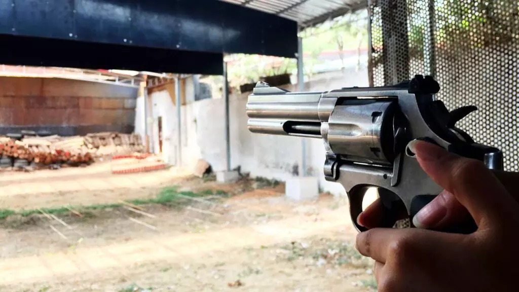 Tiro esportivo pode entrar nas escolas. Foto: Reprodução, Freepik