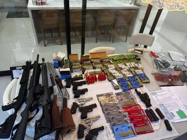 Armas e munições apreendidas durante operação. Foto: Divulgação
