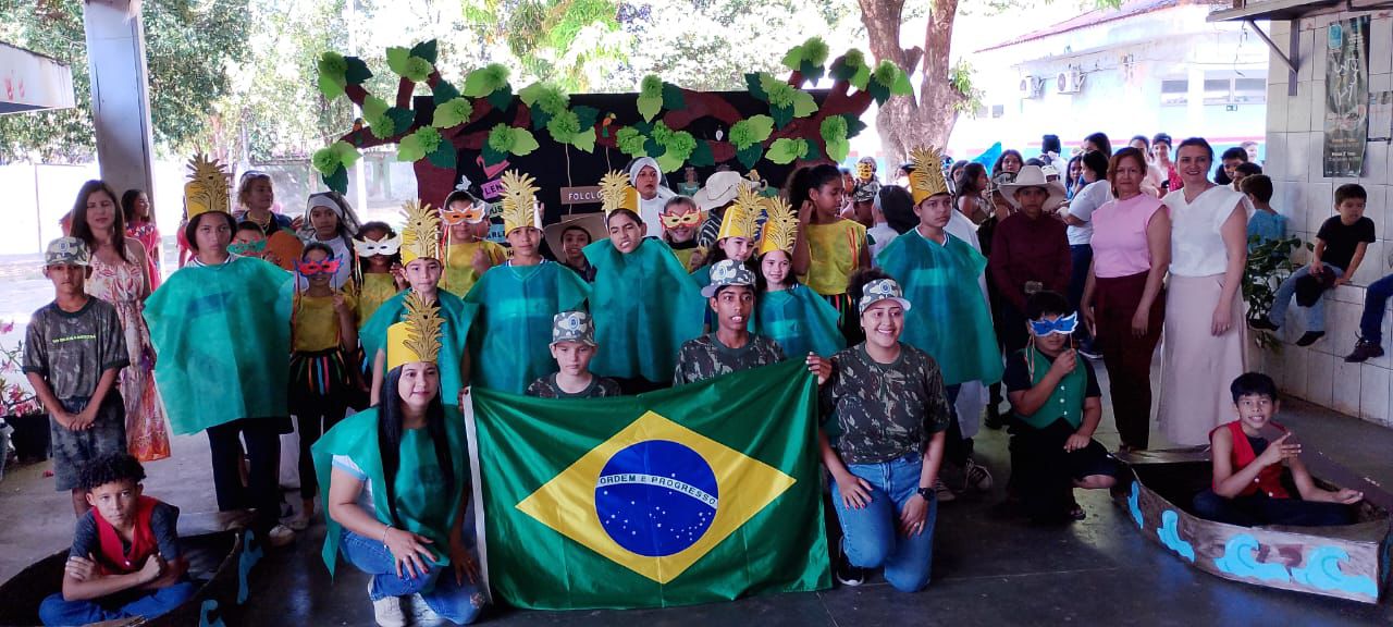 Escola Municipal Estudante William Tavares de Oliveira em Coxim realiza apresentação cultural em comemoração ao Dia do Folclore. Fotos: Divulgação     
